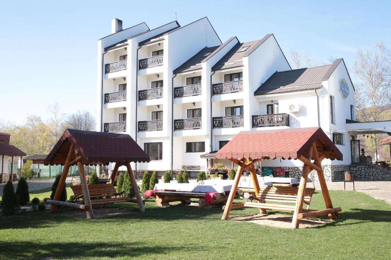 Pensiunea Casa Doamnei Voronet Gura Humorului Exterior photo